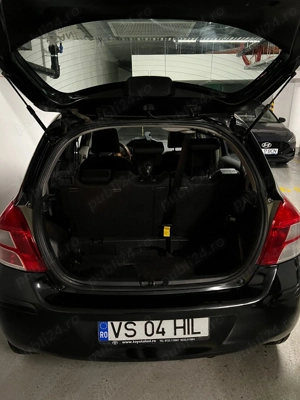 Toyota Yaris 2010 , Negru ,250.000 km ,cutie de viteze noua - imagine 3