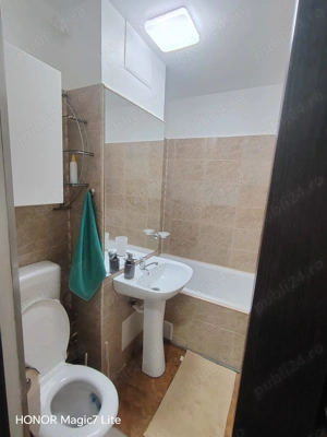 Închiriez garsonieră 