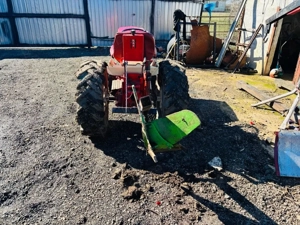 Tractoras Artizanal Compact   4 Viteze + Reductor (Plug inclus) Vând tractoraș compact, foarte robus - imagine 5