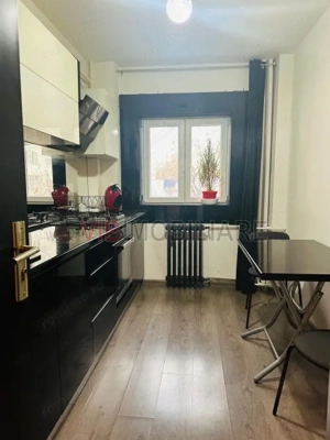 De vanzare apartament 2 camere 1981 - Stefan cel Mare - imagine 3