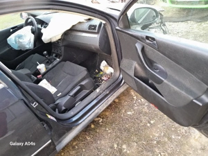 dezmembrez vw passat - imagine 5