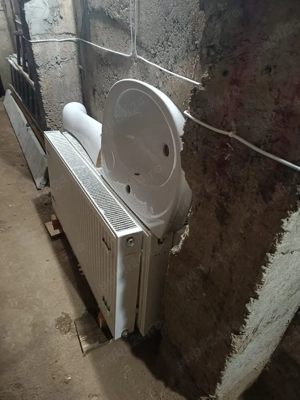 vând 2 calorifere de o 1200