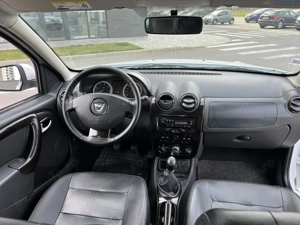 Dacia Duster 4x2 an fabricatie 2011 motor 1.5 dci 110 cp euro 5. CLIMA . - imagine 6