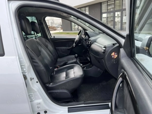 Dacia Duster 4x2 an fabricatie 2011 motor 1.5 dci 110 cp euro 5. CLIMA . - imagine 8