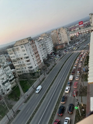 Închiriez apartament 