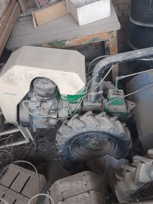 vand 2 motocultoare pt piese cu tot cu freza .. freza e stare buna