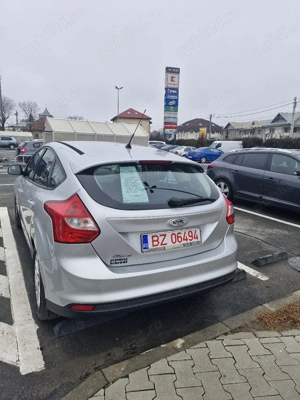 Ford Focus 1.6 benzină  - imagine 2