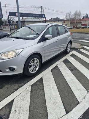 Ford Focus 1.6 benzină  - imagine 3
