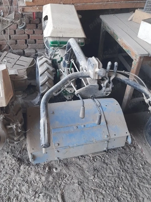 vand 2 motocultoare pt piese cu tot cu freza .. freza e stare buna - imagine 2