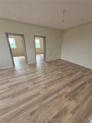 Duplex pe parter - 3 dormitoare - zona foarte buna - gata de mutat - imagine 13