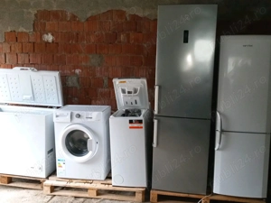 Vând frigidere,mașini de spălat,lazi frigorifice detalii in privat