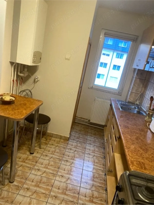 Închiriez apartament 2 camere,renovat complet, zonă liniștită, acces facil Shopping. - imagine 4