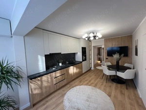 PF vând ap 3 camere Grigorescu str Fântânele, două băi, renovat complet