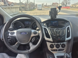 Ford Focus Uefa edition 1.6 benzina 150cai - imagine 6