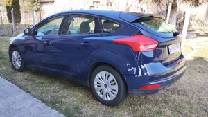 Vând Ford Focus 2016   1 l benzină  - imagine 10