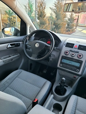 VW Touran Diesel(TDI).AN Fabricație 2010.  - imagine 5