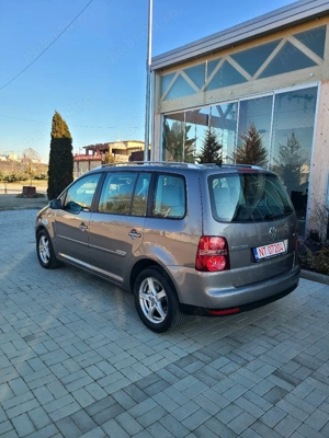 VW Touran Diesel(TDI).AN Fabricație 2010.  - imagine 8