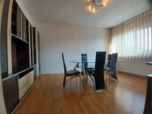 V #226;nzare Apartament 3 camere - Pia #539; #259; Victoriei   Sfin #539;ii Voievozi - imagine 5