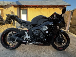 Honda CBR 1000 RR Fireblade - imagine 3