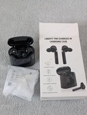 Casti wireless cu microfon 