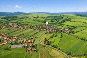 Film! Casa din lemn,cu doua camere, pe domeniu de 2.819 mp, Mereni, Covasna