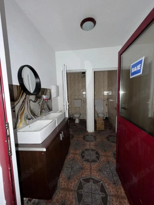 Spațiu comercial de închiriat   Locație excelentă - imagine 15