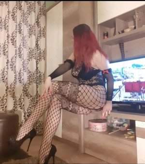 Delia  poze reale   - imagine 3