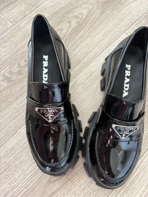 pantofi prada  - imagine 3