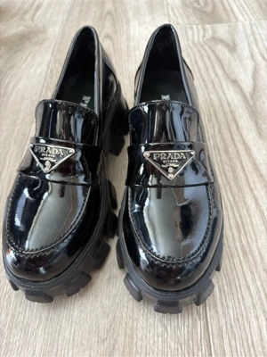 pantofi prada  - imagine 4