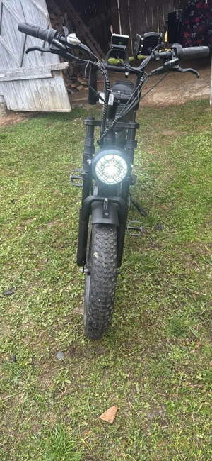 Bicicletă electrică 