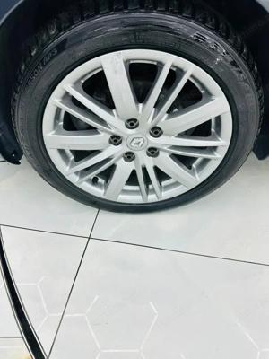 RENAULT MEGANE - imagine 9