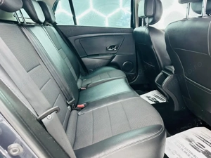 RENAULT MEGANE - imagine 7