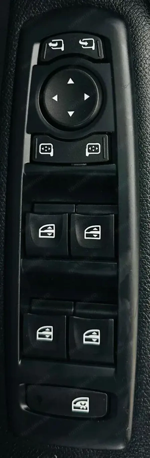 RENAULT MEGANE - imagine 11