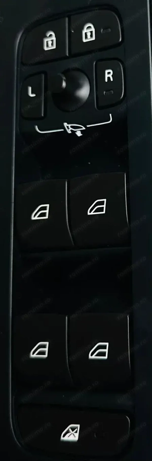 VOLVO Xc-40 - imagine 12