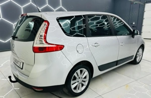 RENAULT GRAND SCENIC - imagine 4