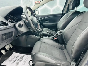 RENAULT MEGANE - imagine 13