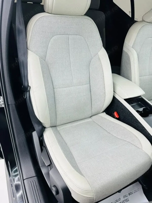 VOLVO Xc-40 - imagine 17