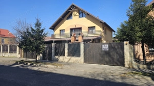 Vilă individuală solidă  | Curte amenajată| Tractorul – Brașov