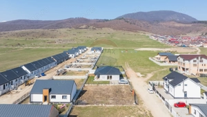 Comision 0% | Teren pentru casa ta, într-o zonă liniștită din Codlea - imagine 2