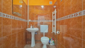 Oportunitate: Casă 6 camere (3 camere spațiu comercial+etaj locuință) - imagine 17