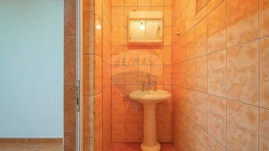 Oportunitate: Casă 6 camere (3 camere spațiu comercial+etaj locuință) - imagine 15
