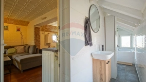 Oportunitate: Casă 6 camere (3 camere spațiu comercial+etaj locuință) - imagine 12