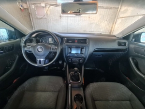 Vand Volkswagen Jetta 1.6 TDI BlueMotion  - imagine 10