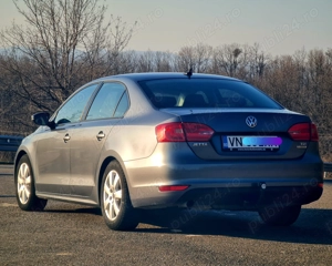 Vand Volkswagen Jetta 1.6 TDI BlueMotion  - imagine 2