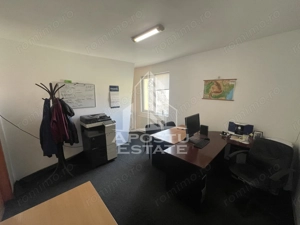 Spatiu birouri la etajul 1, 24 mp, zona Lipovei