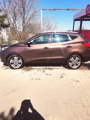 Vând Hyundai Ix35 facelift an 2015 4x4 permanent diesel automat  - imagine 2