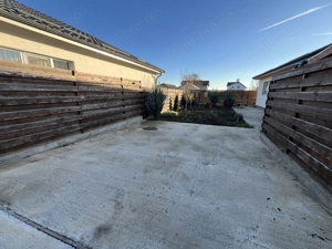 Glina stadion casa parter 4 camere - imagine 23