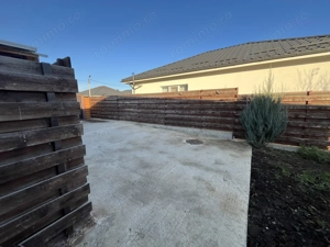 Glina stadion casa parter 4 camere - imagine 22