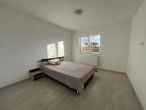 Glina stadion casa parter 4 camere - imagine 24