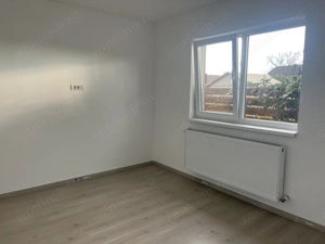 Glina stadion casa parter 4 camere - imagine 32